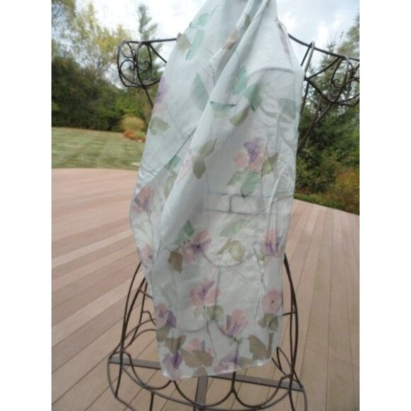 Vtg 1970’s Liz Claiborne Silk Scarf Floral Pattern Rectangle Muted Green Pink - Picture 3 of 8